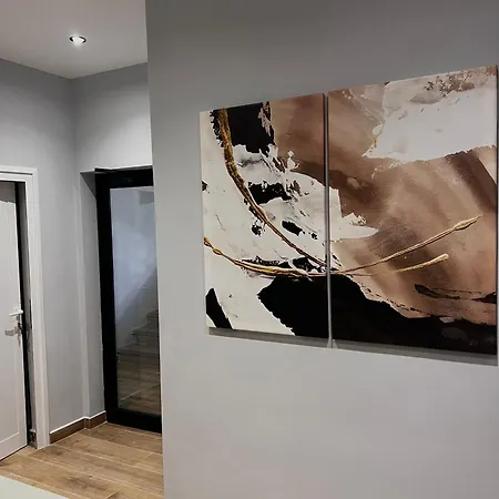 Shehu Apartman *